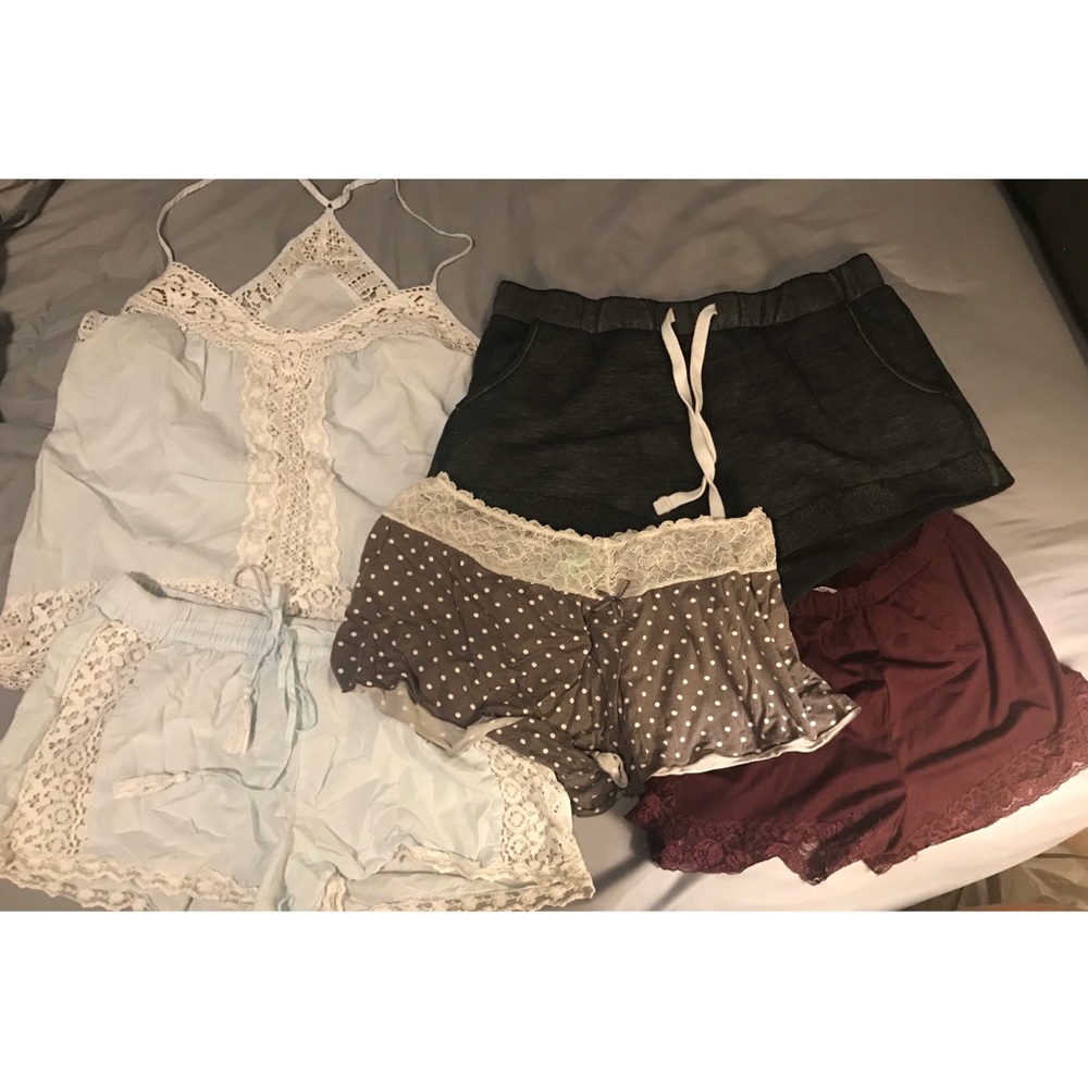 🌜Sale! Pajama bundle - 1 top & 4 pairs of shorts
